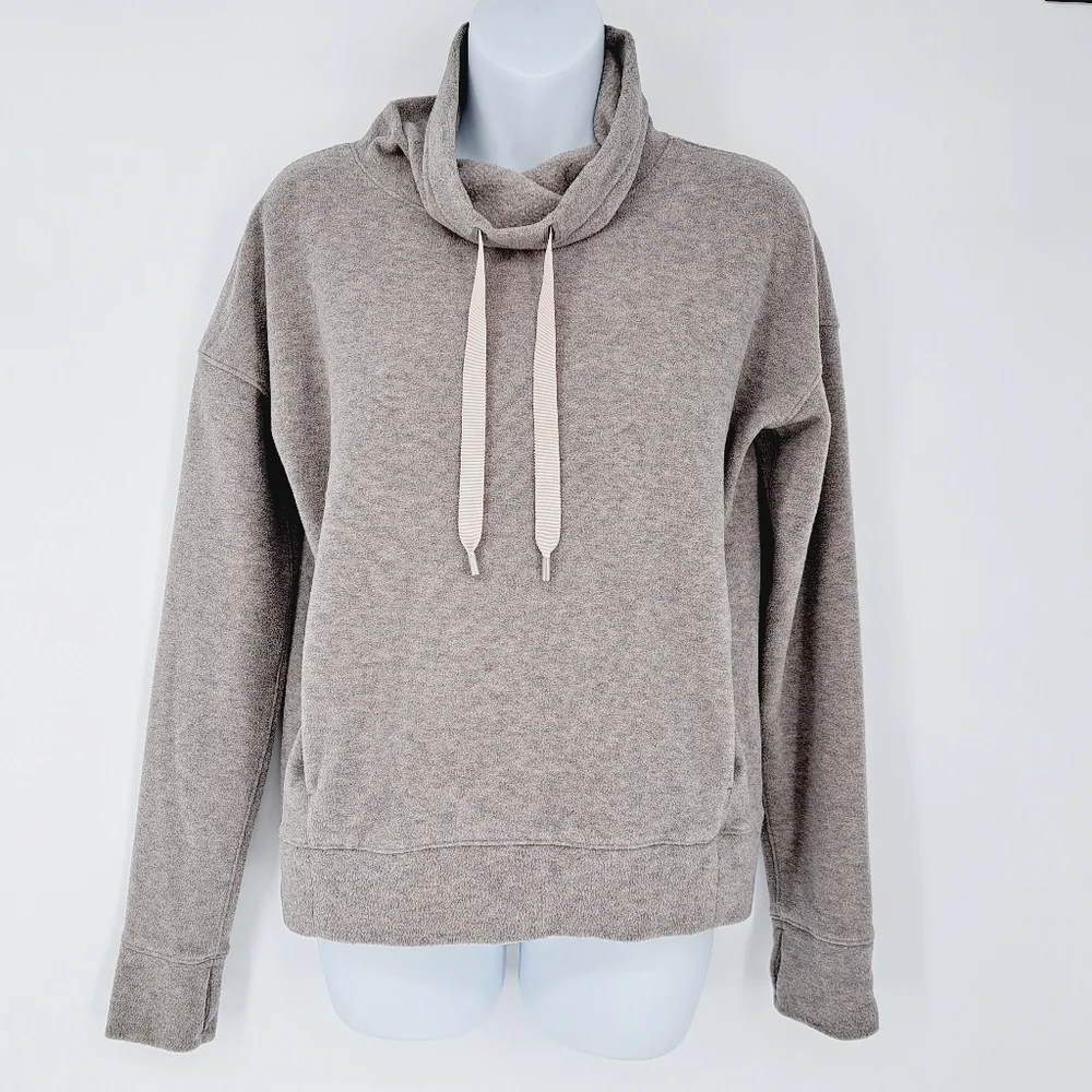 lululemon athletica excellent size